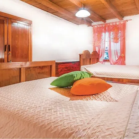 Dvori Apartment