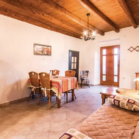Dvori Apartamento Marčana