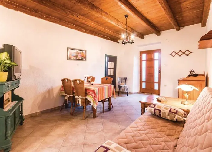 Dvori Apartman Marcana