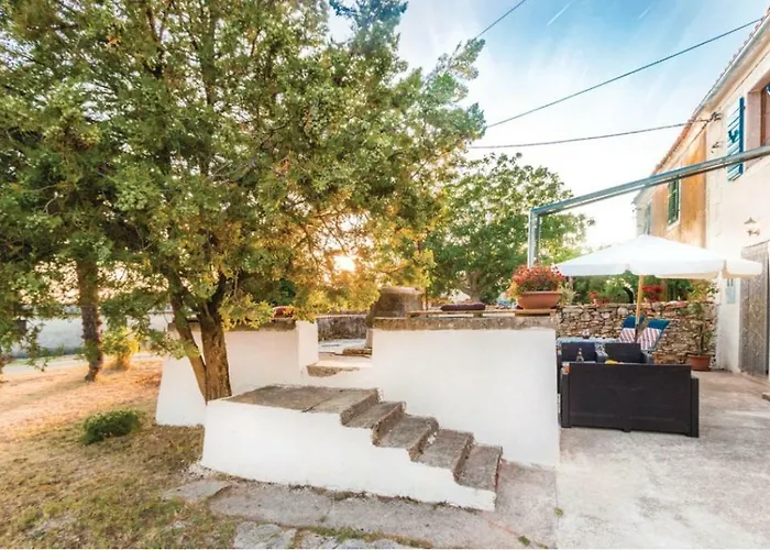 Dvori Apartman Marcana